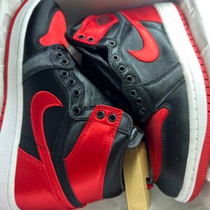 Retro 1 high OG satinado red - Image 1